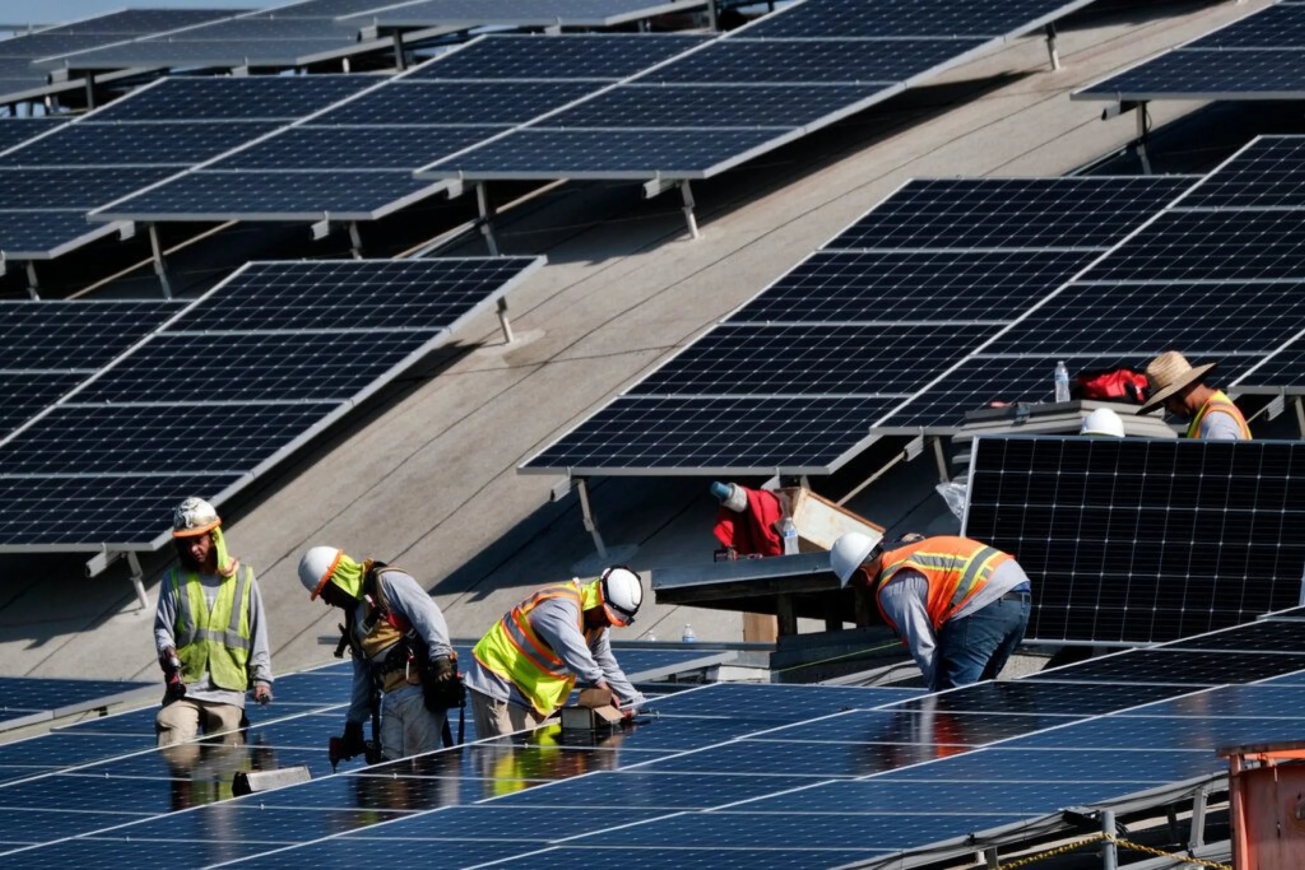 California Panel Backs Solar Mandate for New Buildings
